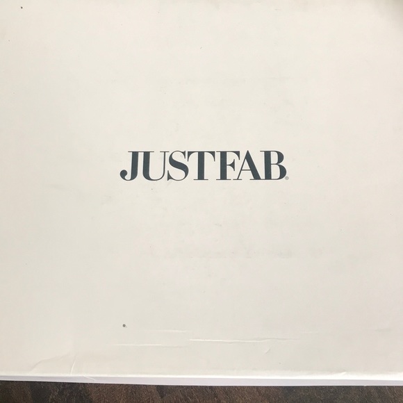 Women’s NWT Freda Boots, Burgundy size 9.5 - Picture 4 of 4